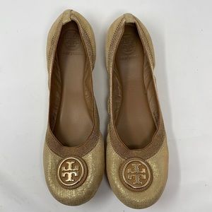 Tory Burch Caroline Ballet Flat in Gold